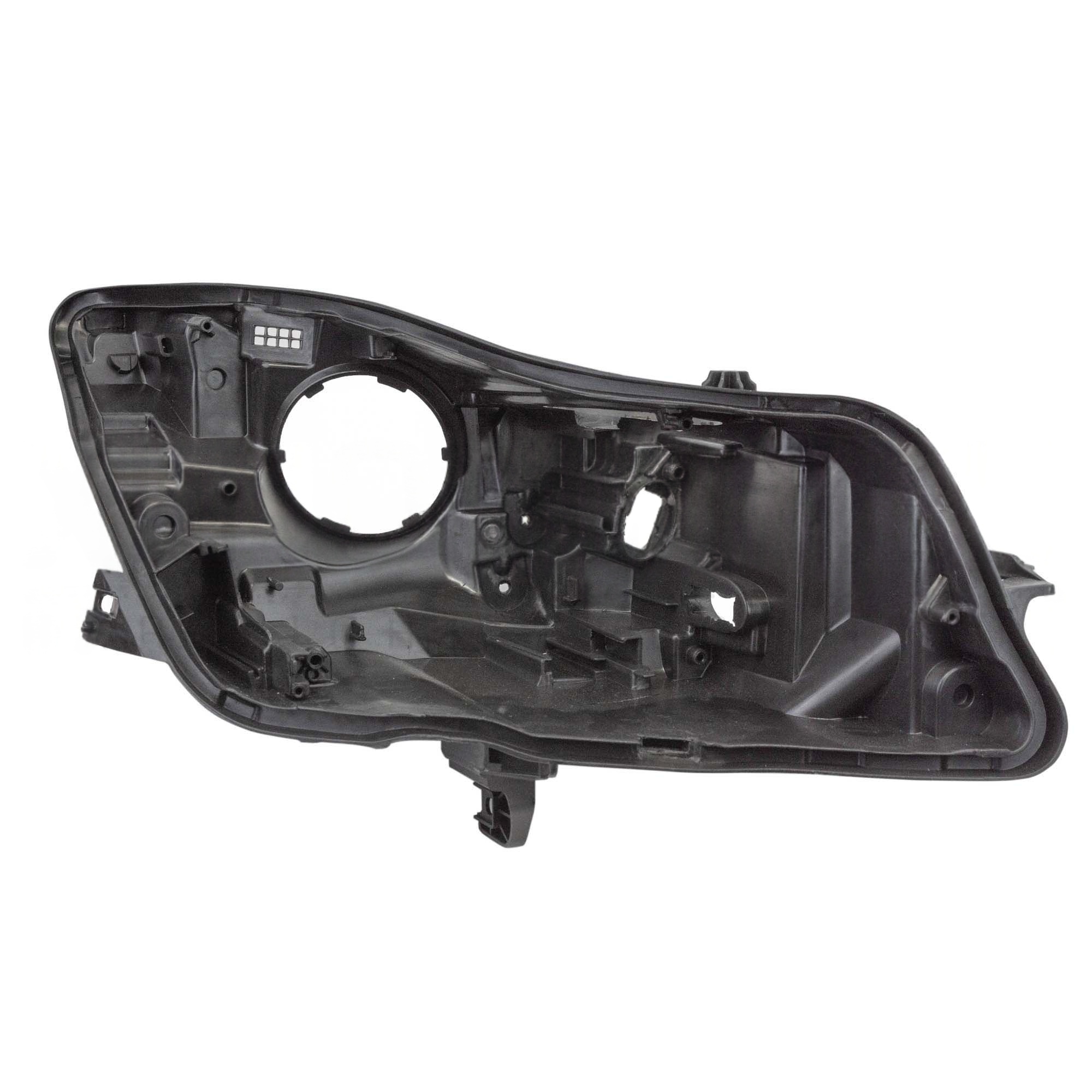 Opel Insignia 2013–2017 – obudowa reflektora prawa